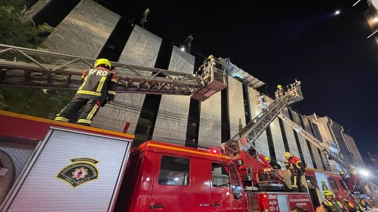 3 ضحايا بحريق فندق في تايلاند (فيديو)