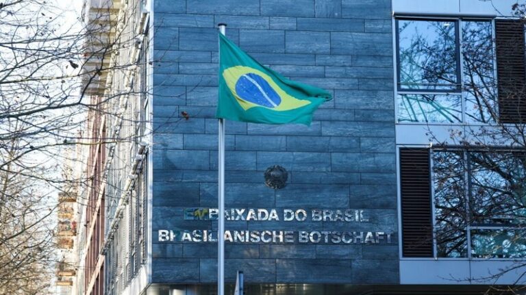 البرازيل تخلي سفارتها في دمشق