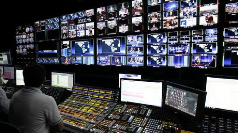 “مصائب قوم عند قوم فوائد”