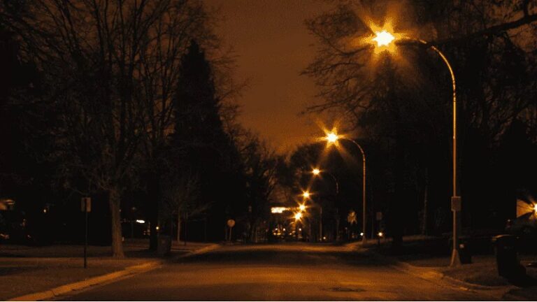 تراجع “الإضاءة الليلية” بنسبة 90%