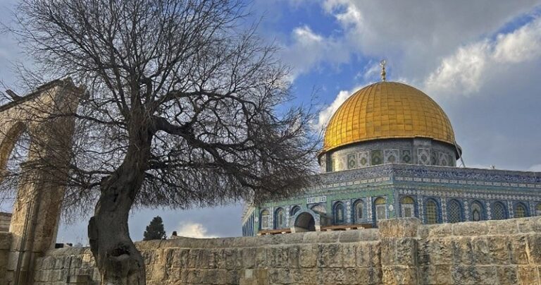 تحضيرات لعدوان كبير على الأقصى: “بعث طبقة كهنة الهيكل”!