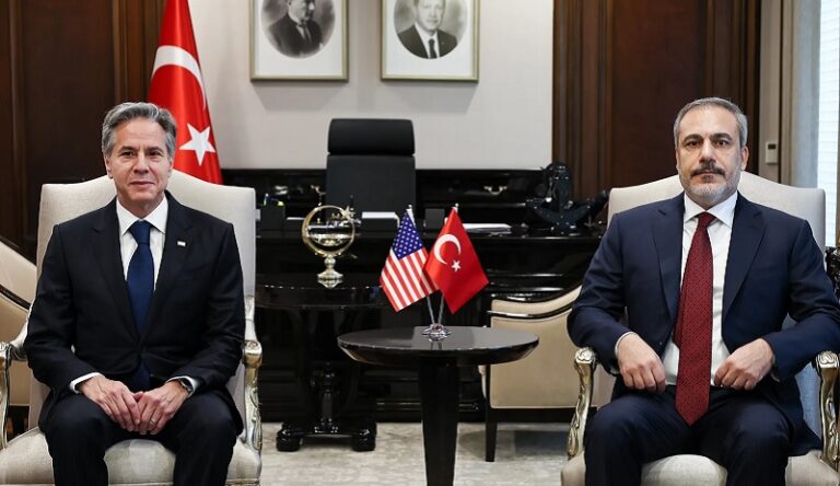 بلينكن يلتقي فيدان: هناك “مؤشرات مشجّعة” لوقف إطلاق النار في غزة