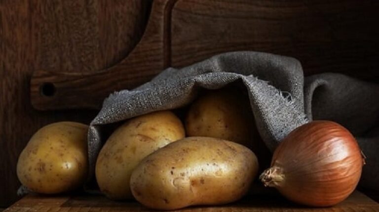 أطعمة لا يجب حفظها في الثلاجة!