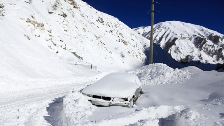 فقدان شخصين بانهيار ثلجي في تركيا