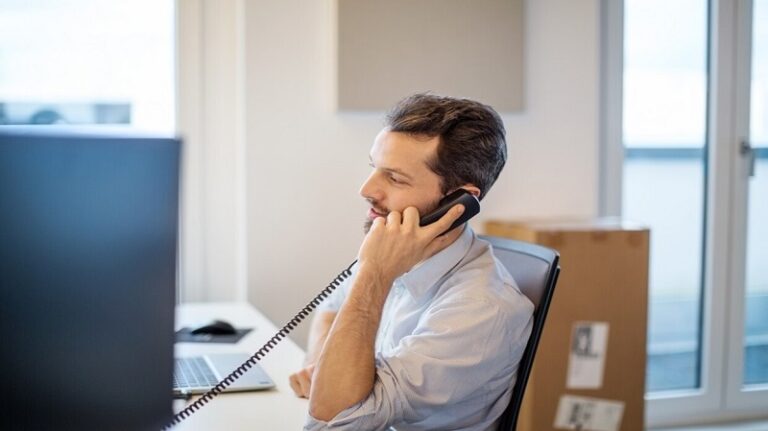 من هو البلد الأكثر شيوعاً للشعور بالوحدة؟