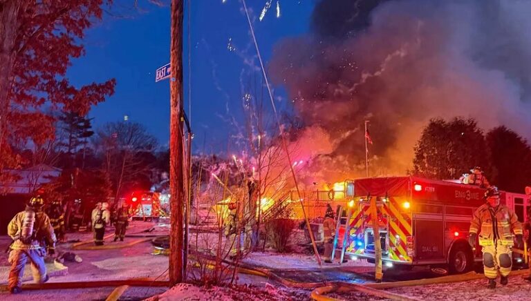 انفجار ألعاب نارية داخل منزل في أميركا (فيديو)