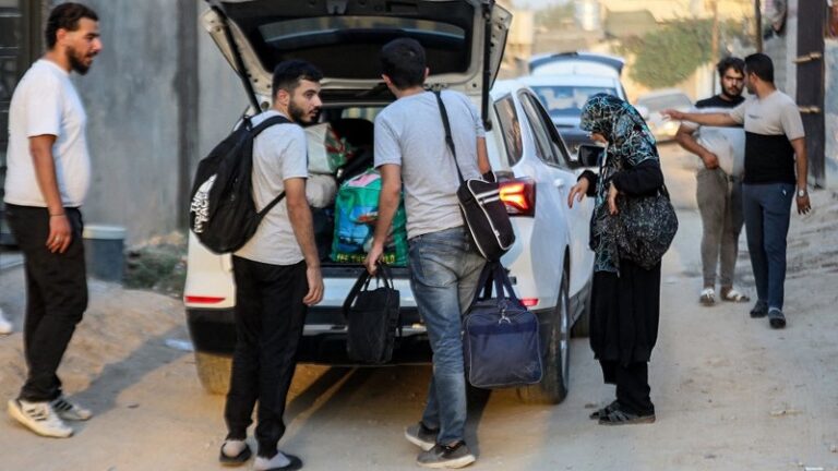 157 سيارة لبنانية عالقة في العراق