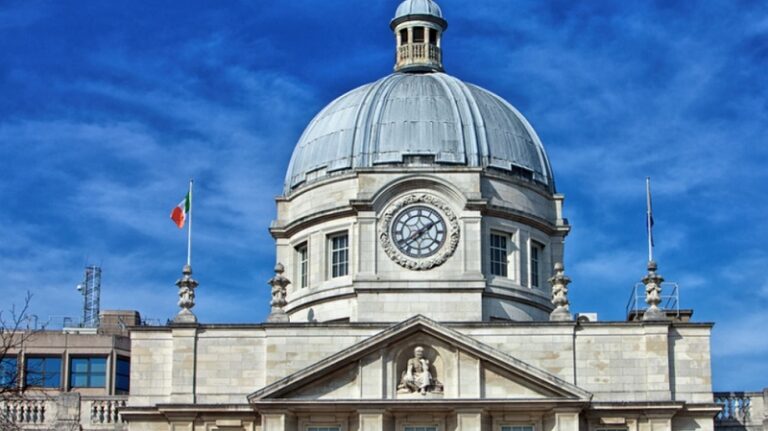 حكومة إيرلندا وافقت على التدخل في قضية جنوب أفريقيا ضد الكيان