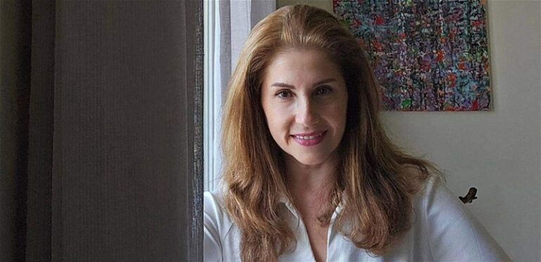 يارا صبري تعود مع زوجها إلى سوريا بعد غياب قسري (فيديو)