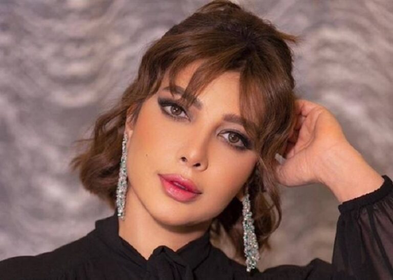 بالفيديو.. أصالة تطلق “سوريا حرة”