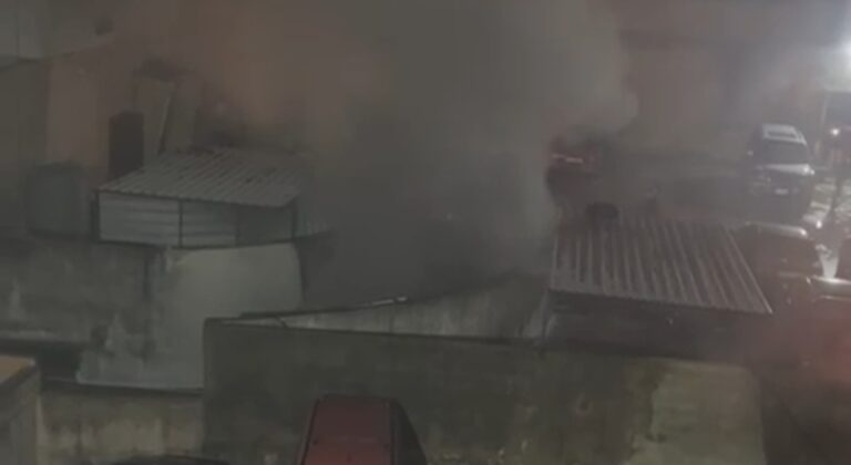 بالفيديو ـ حريق مستودع في طرابلس