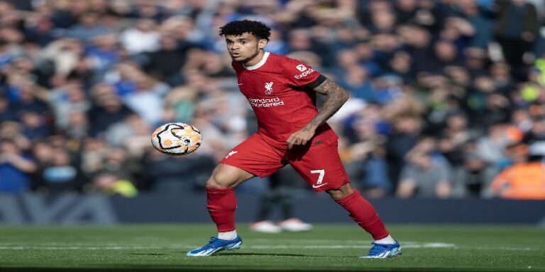 بعد تعثر مفاوضات التجديد مع “الريدز”.. لويس دياز مرشح للإنضمام إلى برشلونة