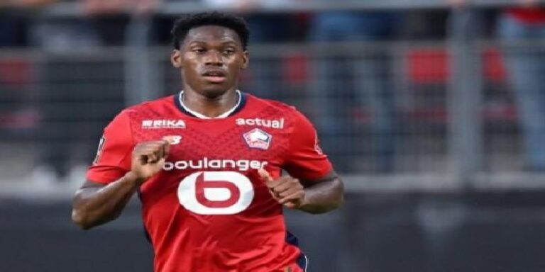 جوناثان دايفيد يرفض تجديد عقده مع ليل.. وأندية أوروبية ترصد التعاقد معه