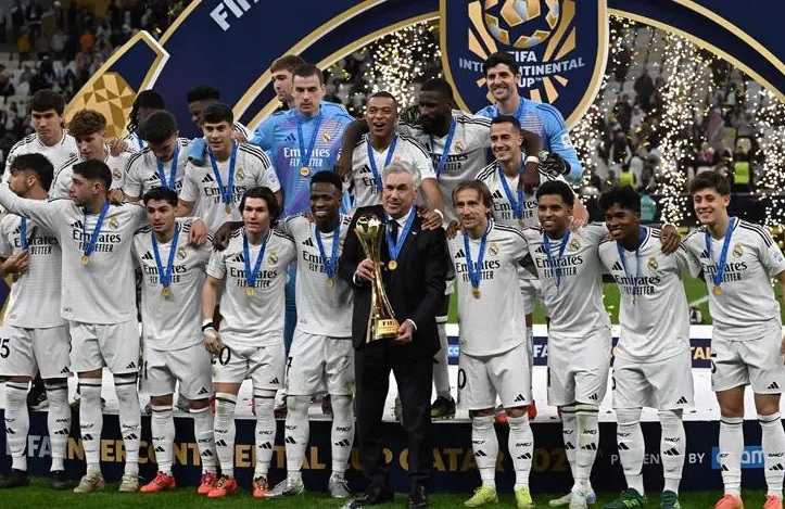 جوائز غلوب سوكر: ريال مدريد ينال لقب أفضل نادي وأنشيلوتي يحصد جائزة أفضل مدرب