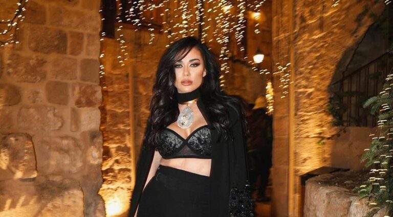 بالصور والفيديو ـ نادين الراسي تتخابر مع العدو؟