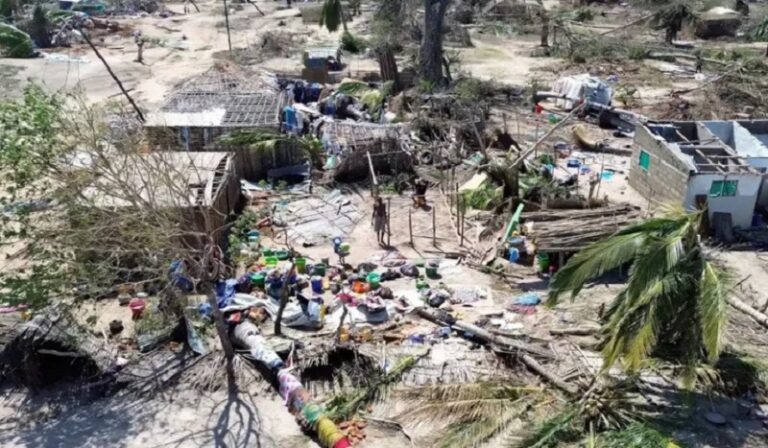 76 قتيلاً و500 جريح بإعصار في الموزمبيق