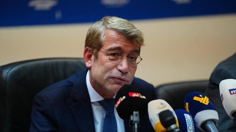 فياض يُوقّع رخصة مسح البلوك 8 الحدودي في الجنوب