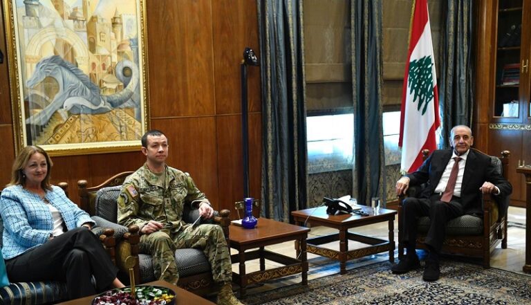 بري: “افتحوا الشباك ليسمع الجنرال صوت الطيارة” (صورة)