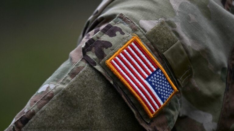 المشتبه به في انفجار لاس فيغاس جندي سابق في الجيش الأميركي