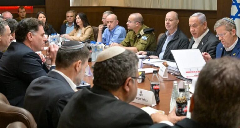 تزايد أصوات المعارضة لسياسات نتنياهو.. هل تندلع حرب داخل الكيان؟