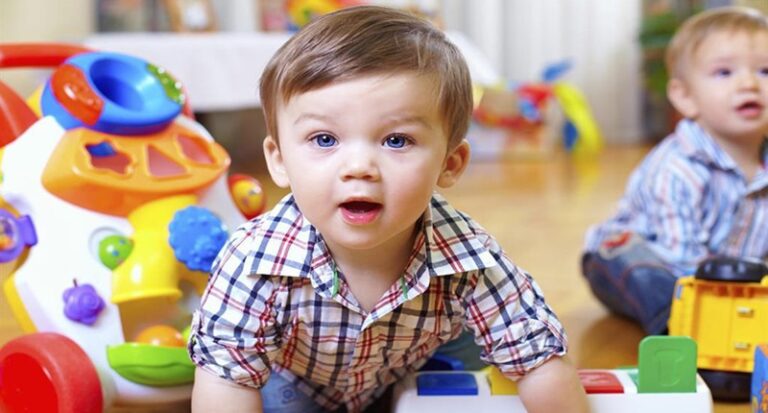 فيروس ينتشر في الحضانة والمدارس.. خطر على الأطفال؟