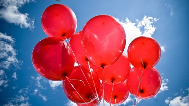 وفاة طفل بسبب بالون هيليوم!