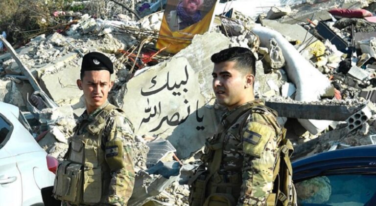 الجيش والأهالي يدخلون إلى مركبا