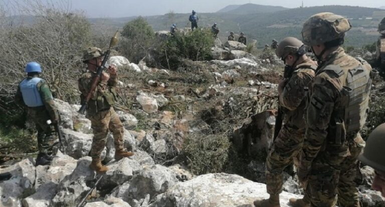 الجيش اللبناني يزيل الحواجز الإسرائيلية في محيط عيترون