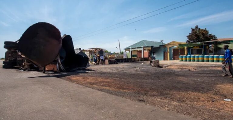 ارتفاع عدد قتلى انفجار شاحنة وقود في نيجيريا