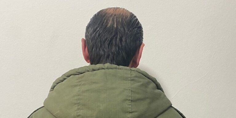 تحرش بابنه القاصر!