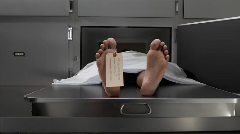 حل لغز وفاة زوجين في سريرهما!