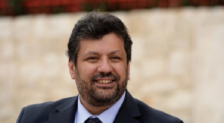 جيلبير المجبر يعلن ترشحه للانتخابات الرئاسية