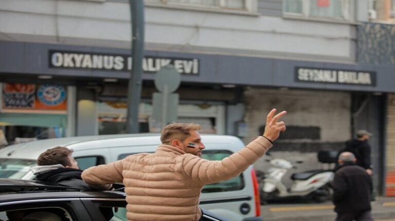 40 ألف سوري عادوا إلى وطنهم من تركيا بعد سقوط نظام الأسد