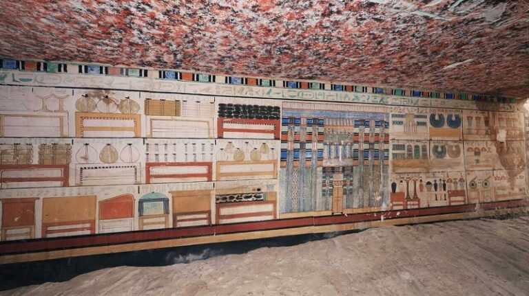 بالصور.. العثور على مقبرة أثرية لأشهر أطباء الفراعنة في مصر!