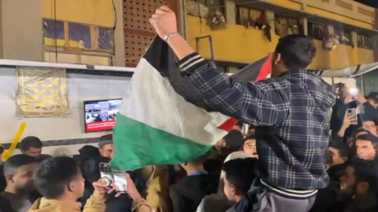 بالفيديو والصور.. إحتفالات في غزة قبيل إعلان وقف إطلاق النار