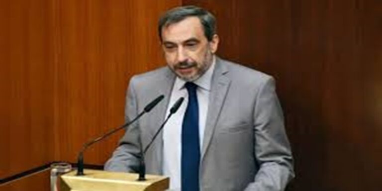 الحوت: إذا تأمنت ظروف التوافق على قائد الجيش فسنكون جزءاً منه