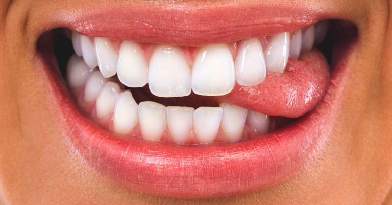 طرق منزلية لتخفيف ألم الأسنان!