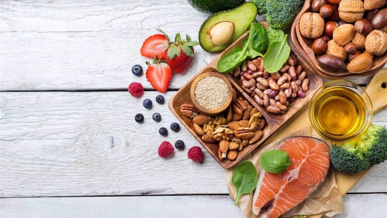 ما الرابط بين “وجبات صحية خفيفة” وخطر السكتات الدماغية المفاجئة؟