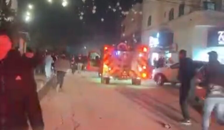 الاحتلال يقصف مركبة في جنين.. وشهيدان (فيديو)