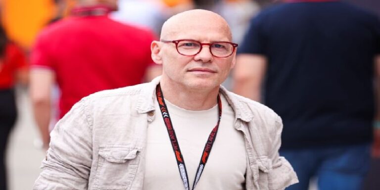 فيلنوف يوجّه نصيحة لفرستابن: لا تنضم لأستون مارتن