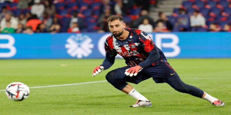 دوناروما يكشف موقفه من البقاء في باريس سان جيرمان