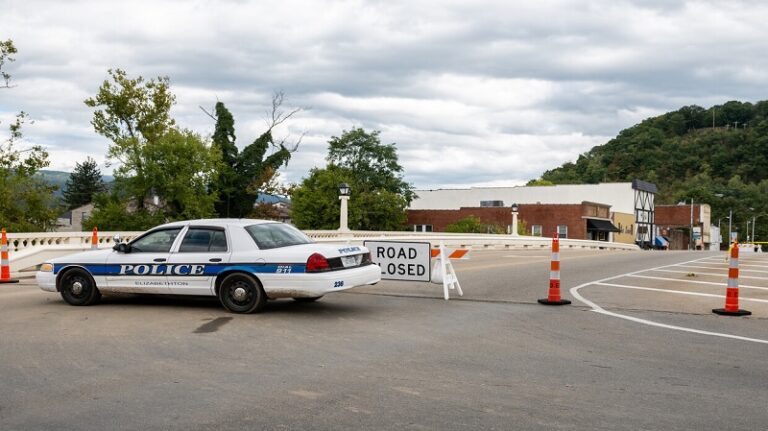 طالب يطلق النار بمدرسة ثانوية في أميركا