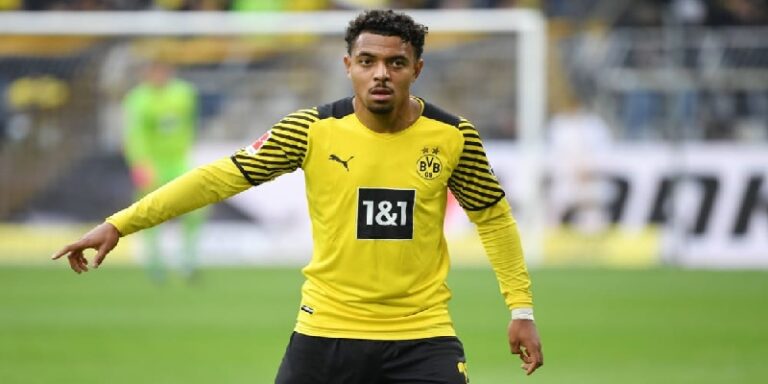 موقف مالين داخل دورتموند يزداد صعوبة وأستون فيلا يراقب الموقف