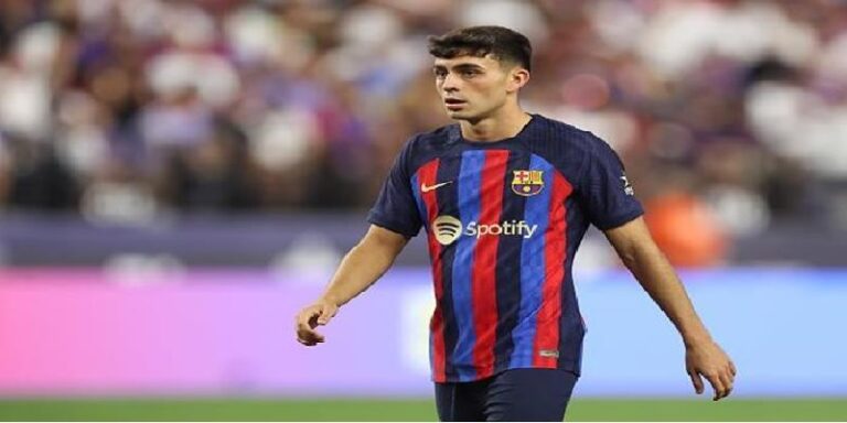 برشلونة يجدد عقد بيدري