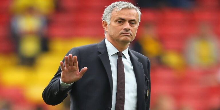 مورينيو مرشح للعودة إلى البريميرليغ