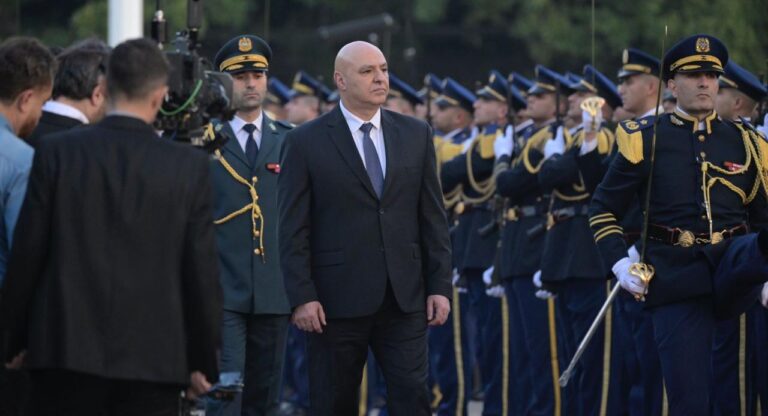 الرئيس عون: الجيش دفع ضريبة الدم حفاظاً على وحدة لبنان