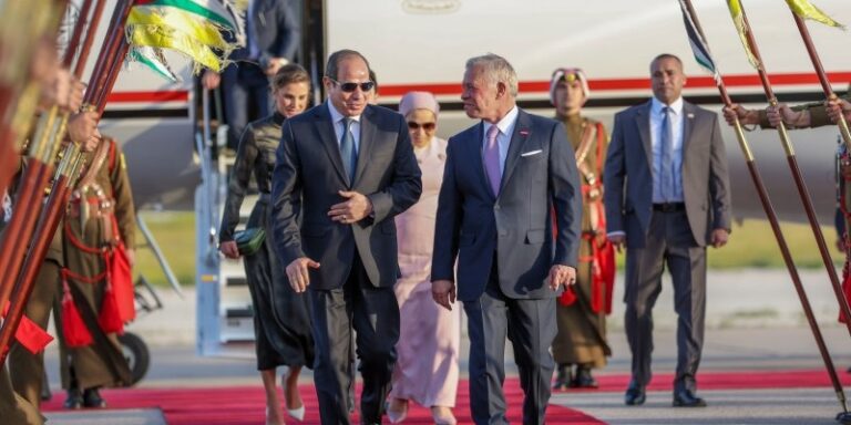 حلفاء ترامب العرب أمام خيارين: تدمير الذات أو تدمير حلم الدولة الفلسطينية!