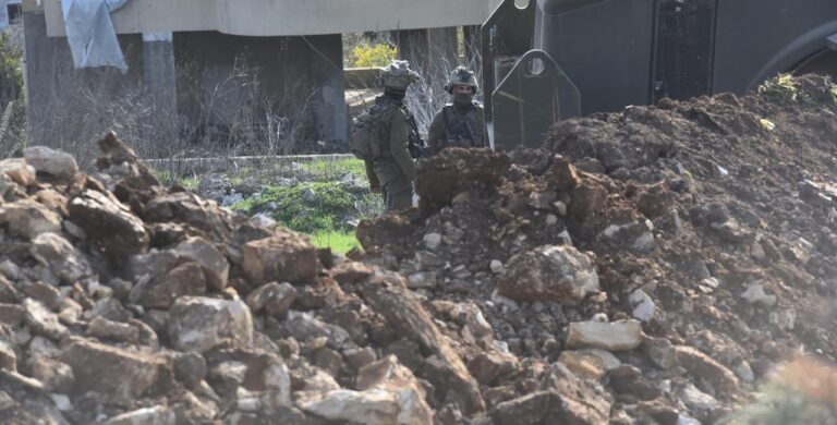 حركة موفدين بلا نتائج.. حتى اليوم