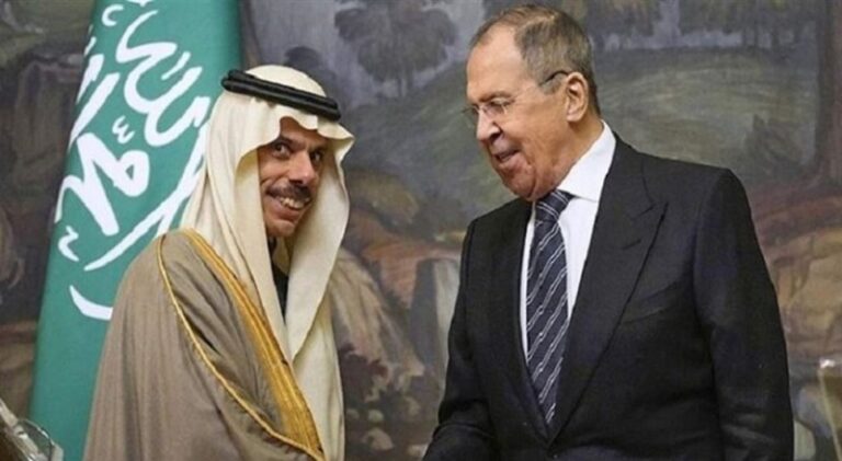 لافروف وبن فرحان: لضرورة توحيد الجهود في الشرق الأوسط