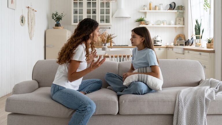 طرق للتعامل مع تذمر طفلك